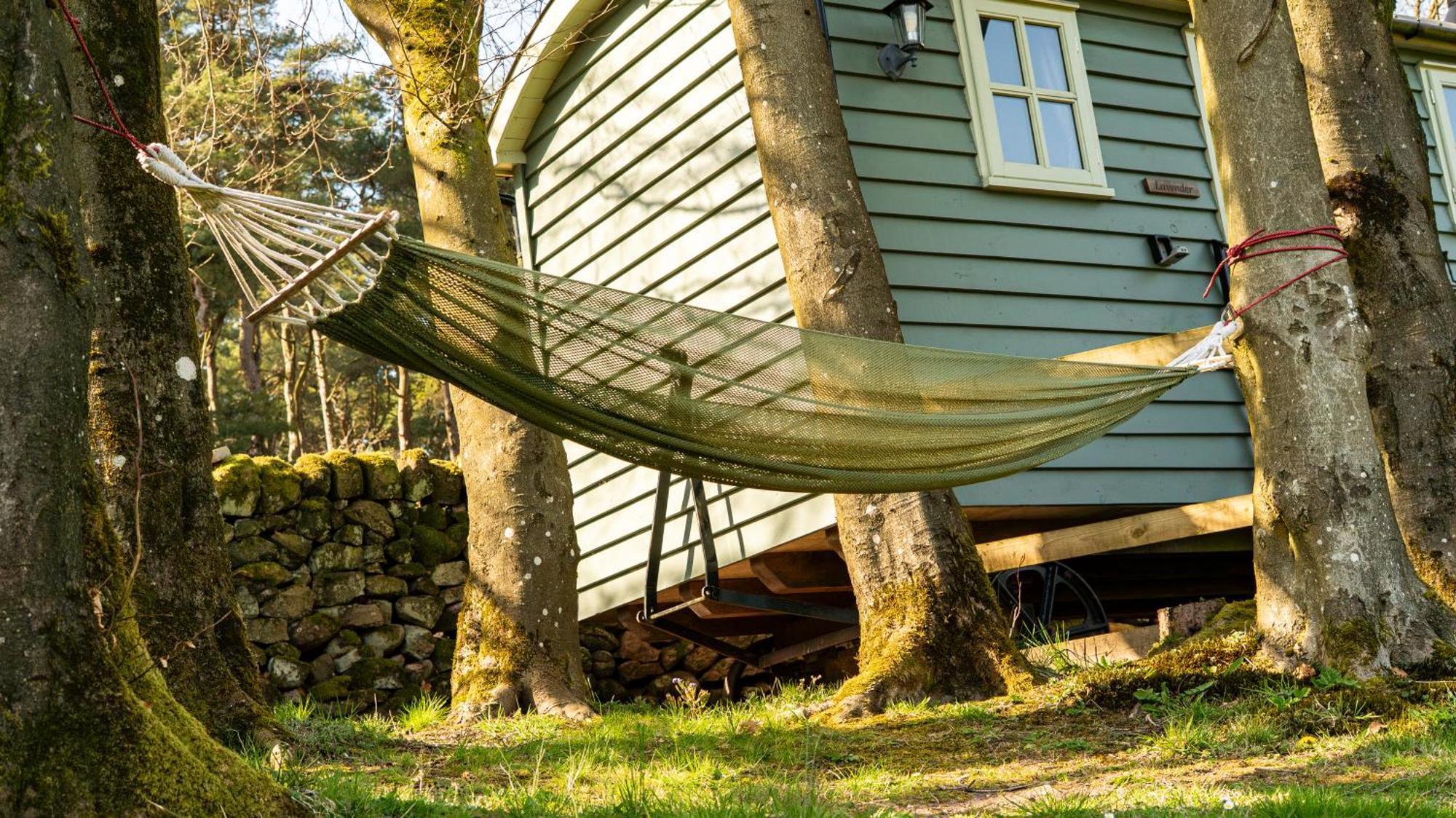 Lavender Retreat With Private Hot Tub Guest House Upper Hulme ภายนอก รูปภาพ